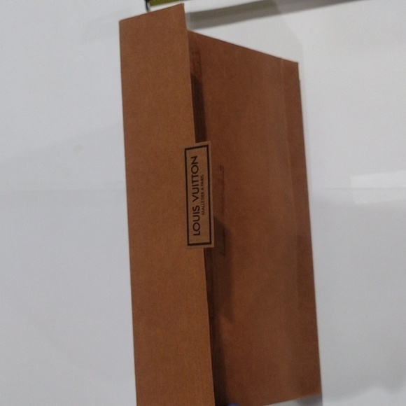 Louis Vuitton Brown Envelope Style Empty Paper Gift Bag Storage 8.5x5.25x1.25" - Picture 8 of 10
